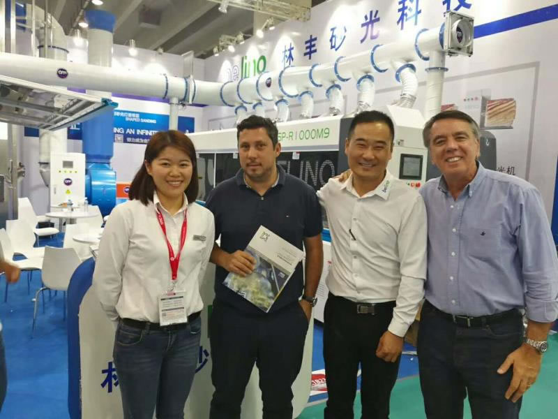 客戶合影 (4).jpg